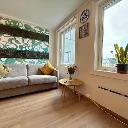 Jupiter Canal View, Cozy Retreat, Location ! 아파트