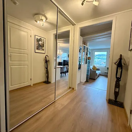 Jupiter Canal View, Cozy Retreat, Location ! 아파트